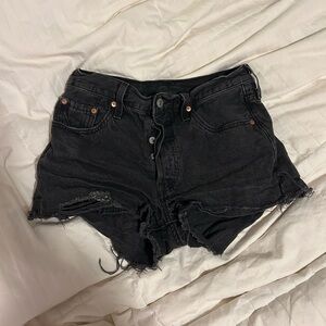 XS Levi's Black denim shorts